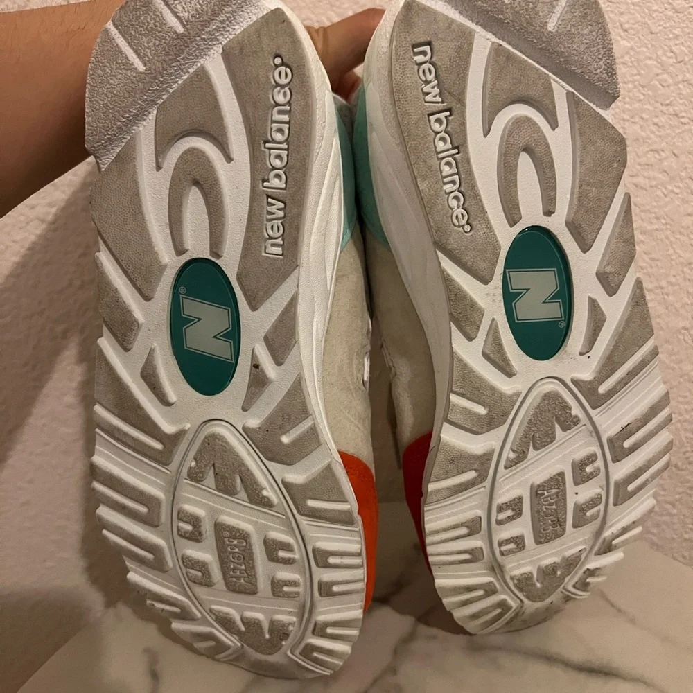New Balance 990v2 Kith Cyclades - Picture 8 of 9